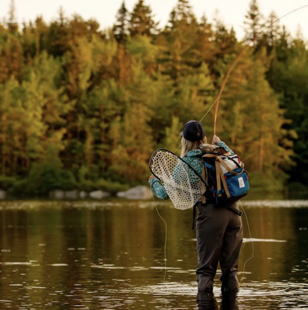 リバーバッグは渓流釣り、ルアーフィッシング、ソルトフィッシングで使えるバック